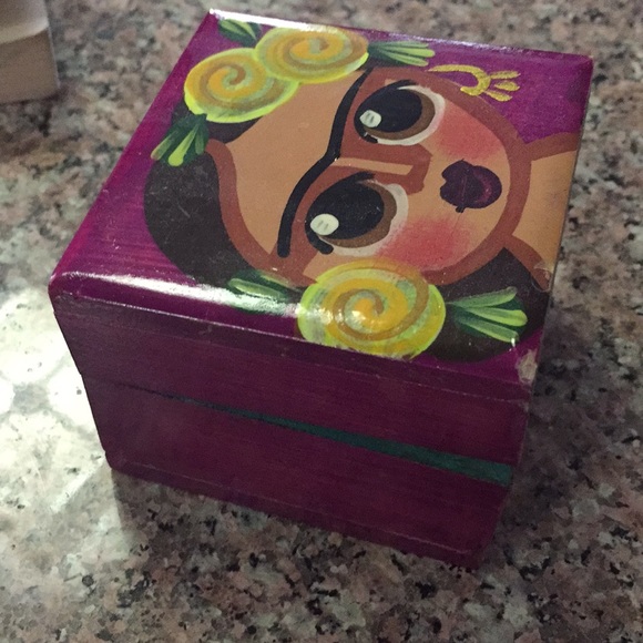 Handmade/painted box from Mexico! - Picture 4 of 4